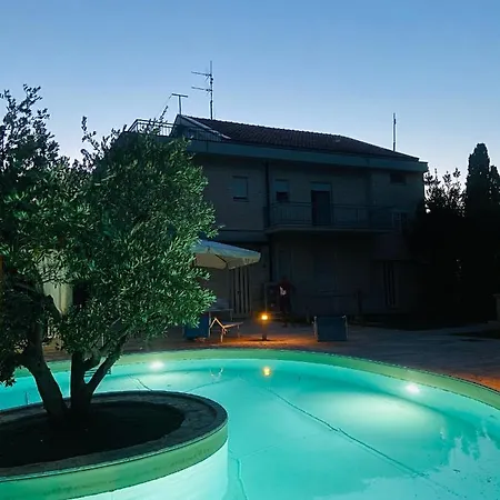 La Casa Di Carlo In Residenza Con Piscina Holiday home *